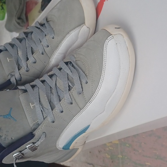 Jordan 12s - Picture 5 of 10